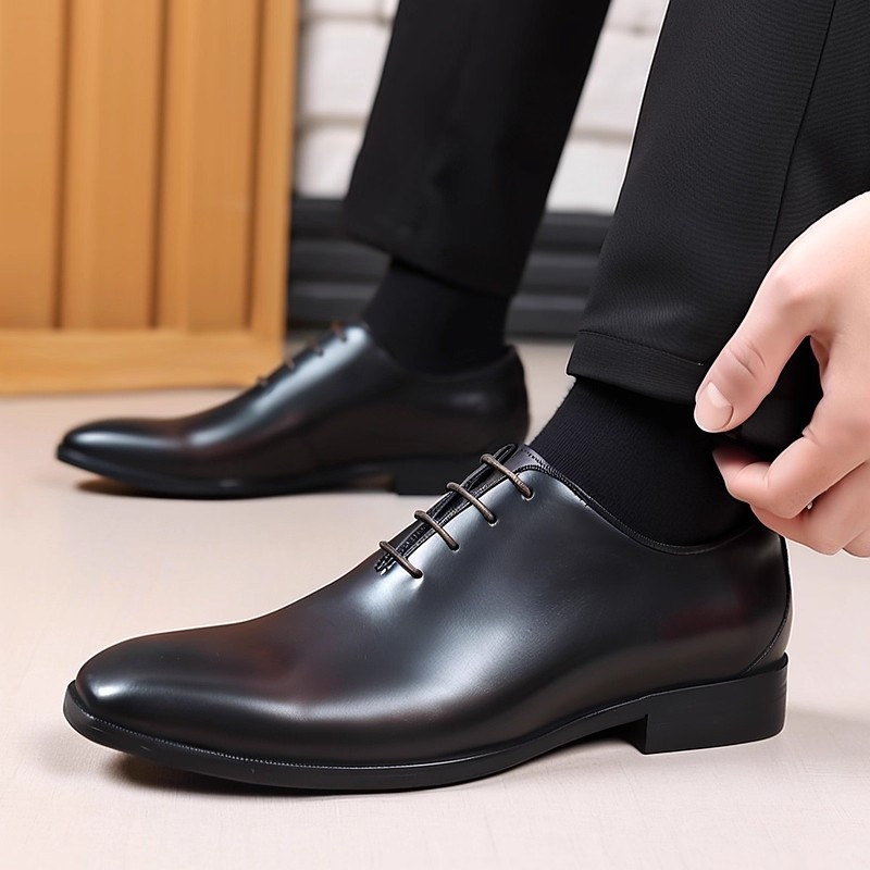Men'S Luxury Formal Wear - デザイナー本革メンズホールカットオックスフォードシューズ高級ブランドブラックブラウンドレスシューズビジネスオフィスフォーマルウェア