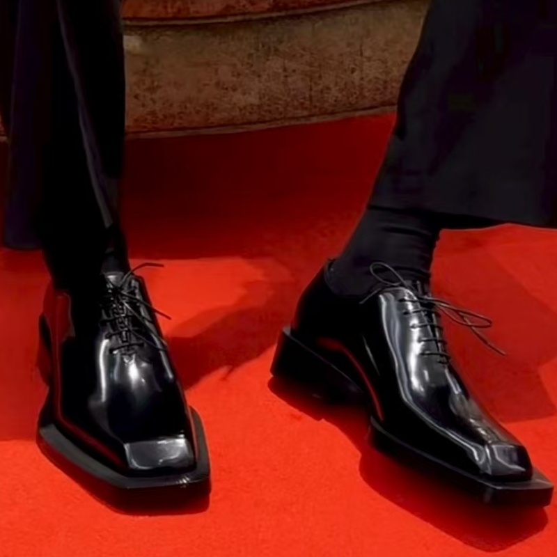メンズ ブラック スクエアトゥ レザーシューズ ラグジュアリ - Men'S Formal Style のレビューと価格
