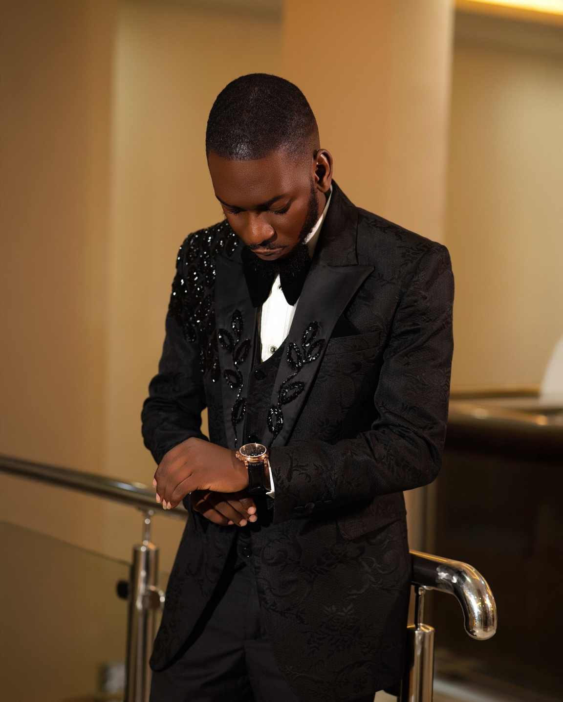 ファッションメンズスーツアップリケ 2 ピースコートパンツビ - Men'S Formal Wear No Suit のレビューと価格