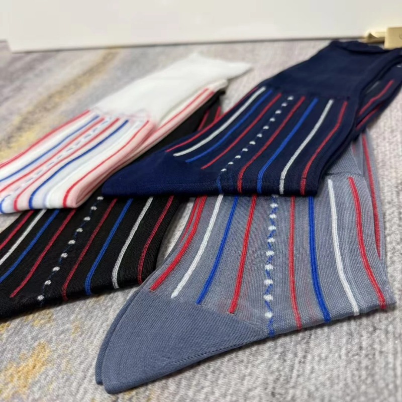 男性ドレスソックスビジネススーツ透明ナイロンストライプ通気性 - Men'S Formal Wear No Suit のレビューと価格