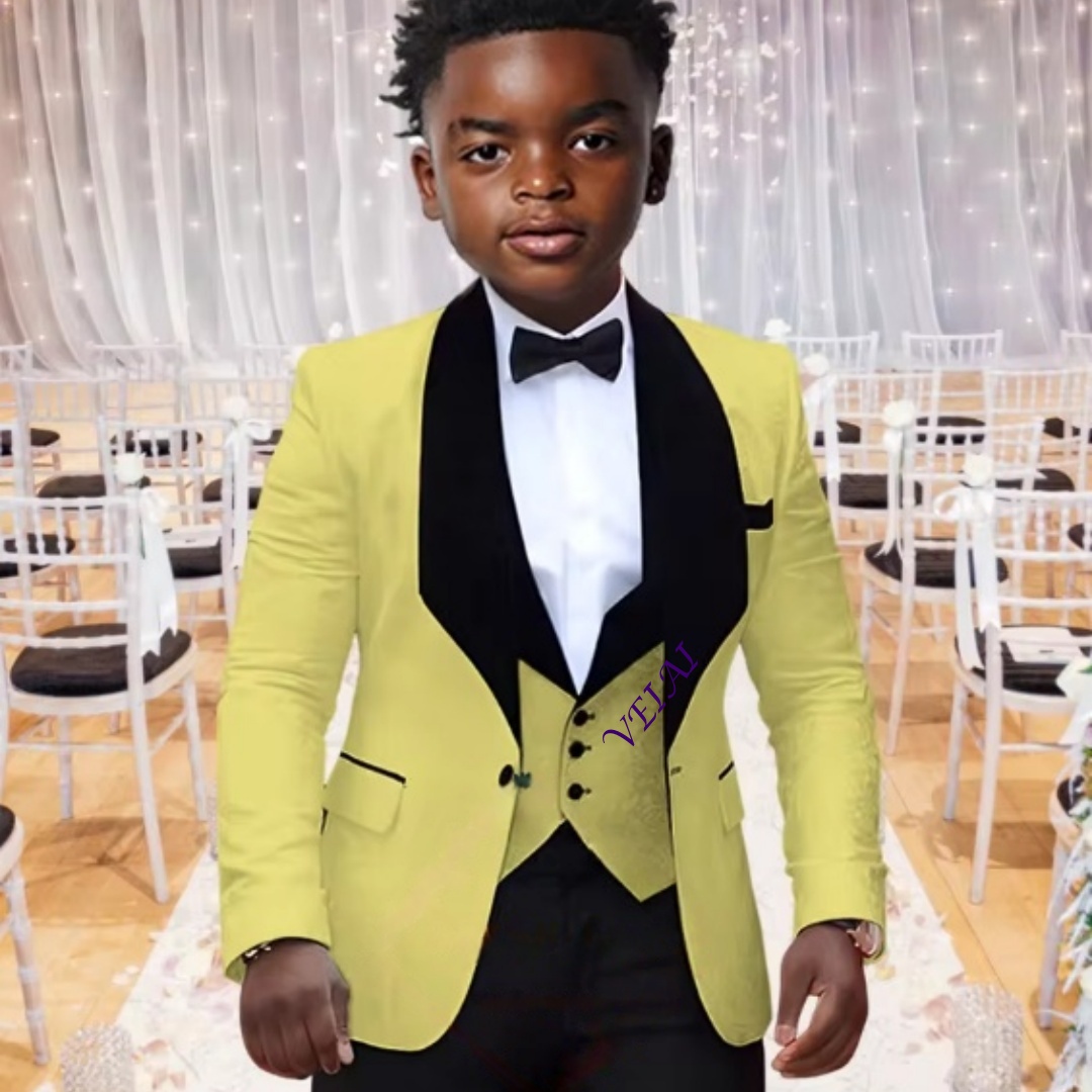 3点セットの豪華なジャカード素材の男の子用スーツ。上品なデザ - Slim Fit Suit Set のレビューと価格