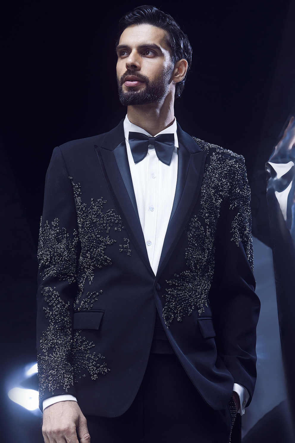 ファッション結婚式の男性スーツビーズプロムパーティースーツ  - Men'S Formal Wear No Suit のレビューと価格